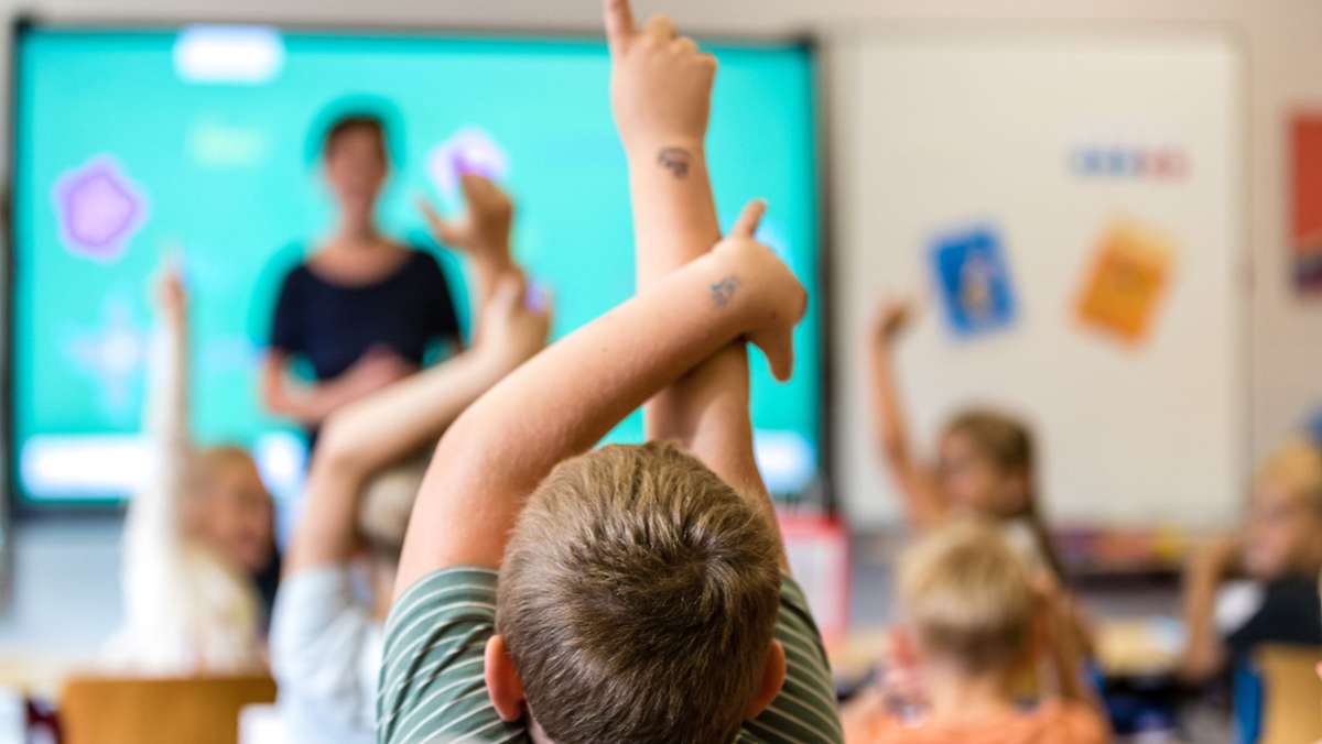 Vorschlag des Finanzministers: Lehrerverband zu Lindners Bildungsmilliarde: „Das sind Peanuts“