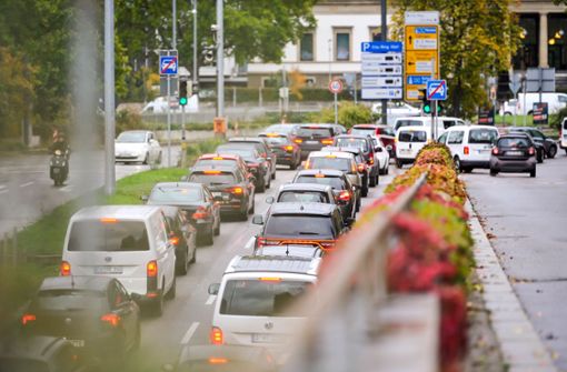 Für einige Autofahrer sollen Ausnahmen bei den  Fahrverboten in Stuttgart gelten. Foto: Lichtgut/Max Kovalenko