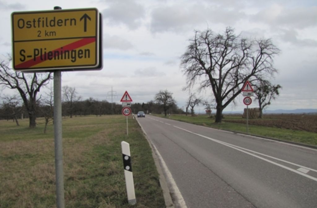 Vom Plieninger Ortsschild bis zum Abzweig nach Kemnat soll die Scharnhauser Straße für Autos gesperrt werden. Foto: Sägesser