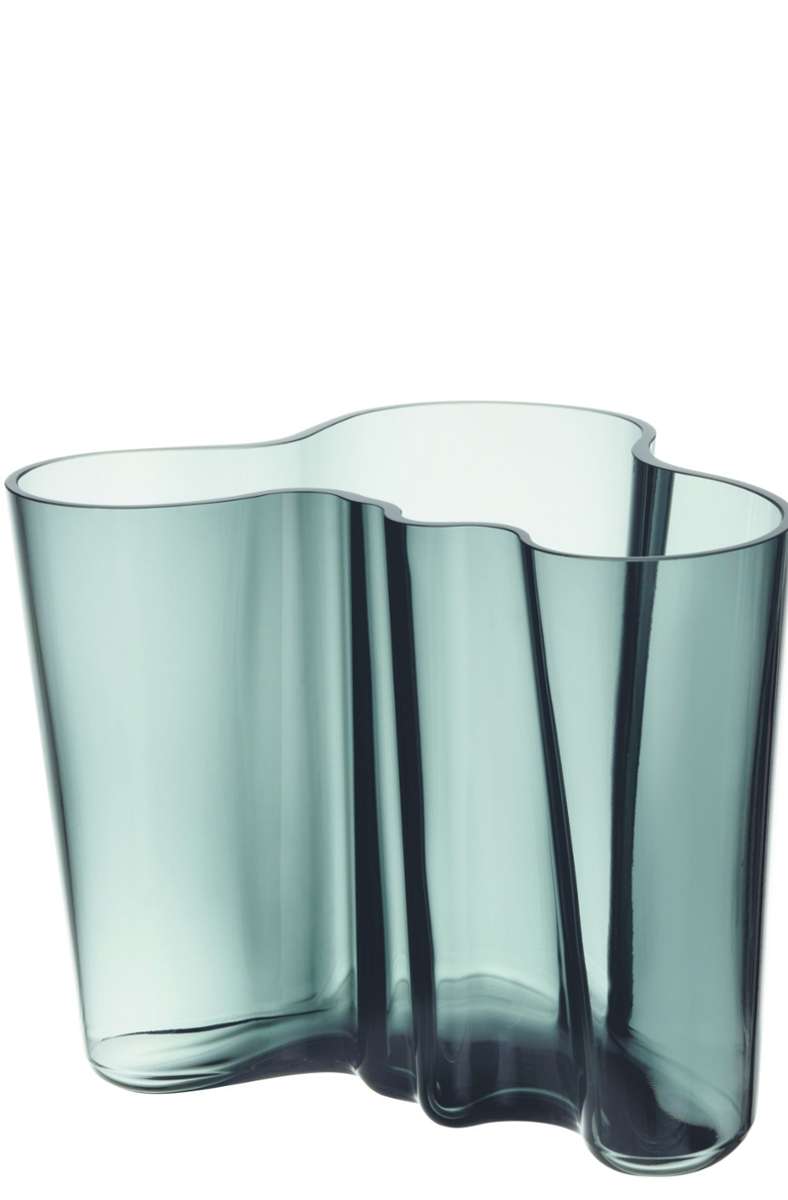 Wer auf Nummer sicher gehen will beim Geldausgeben: Vase von Alvar Aalto aus den 1930er Jahren – ein Designklassiker.