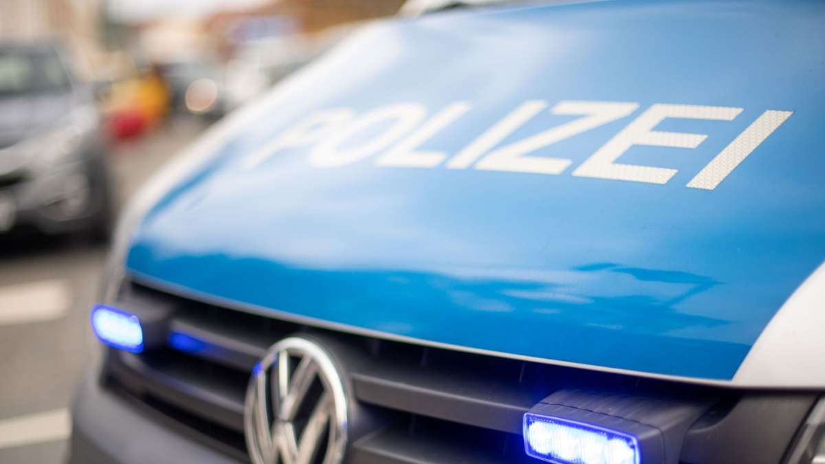 Unfall in Kirchheim: Alkoholisierte Autofahrerin fährt gegen geparktes Auto – Führerschein weg