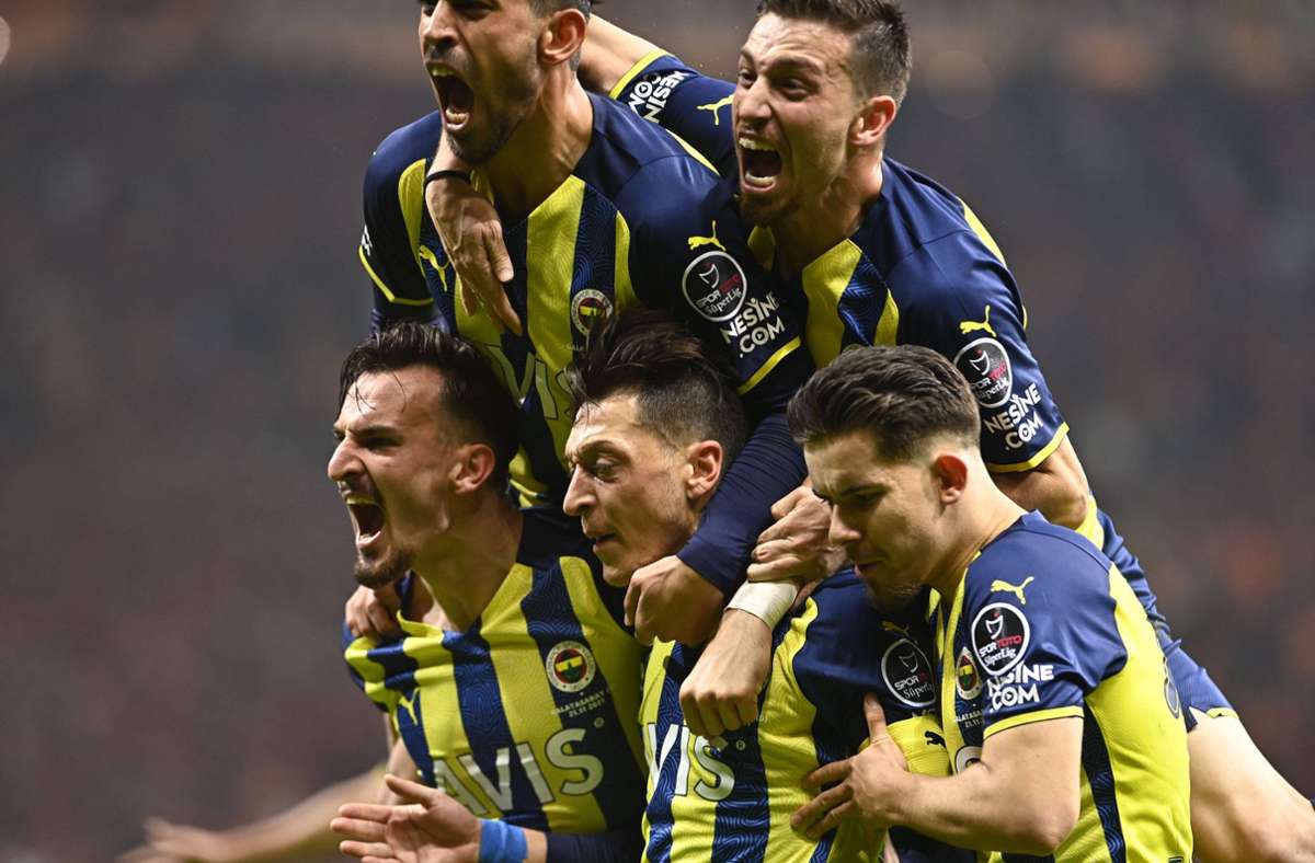 Platz 19: Fenerbahçe SK mit einem Plus von 54,3 Millionen Euro