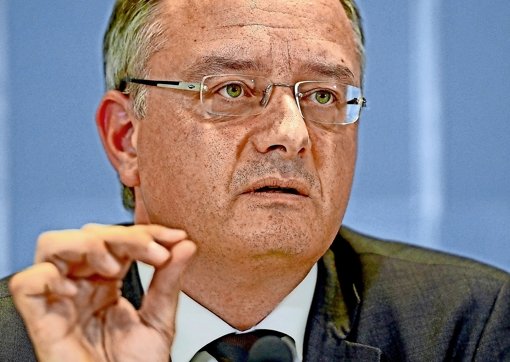 Kultusminister Andreas Stoch (SPD) sichert die Realschulen. Foto: dpa