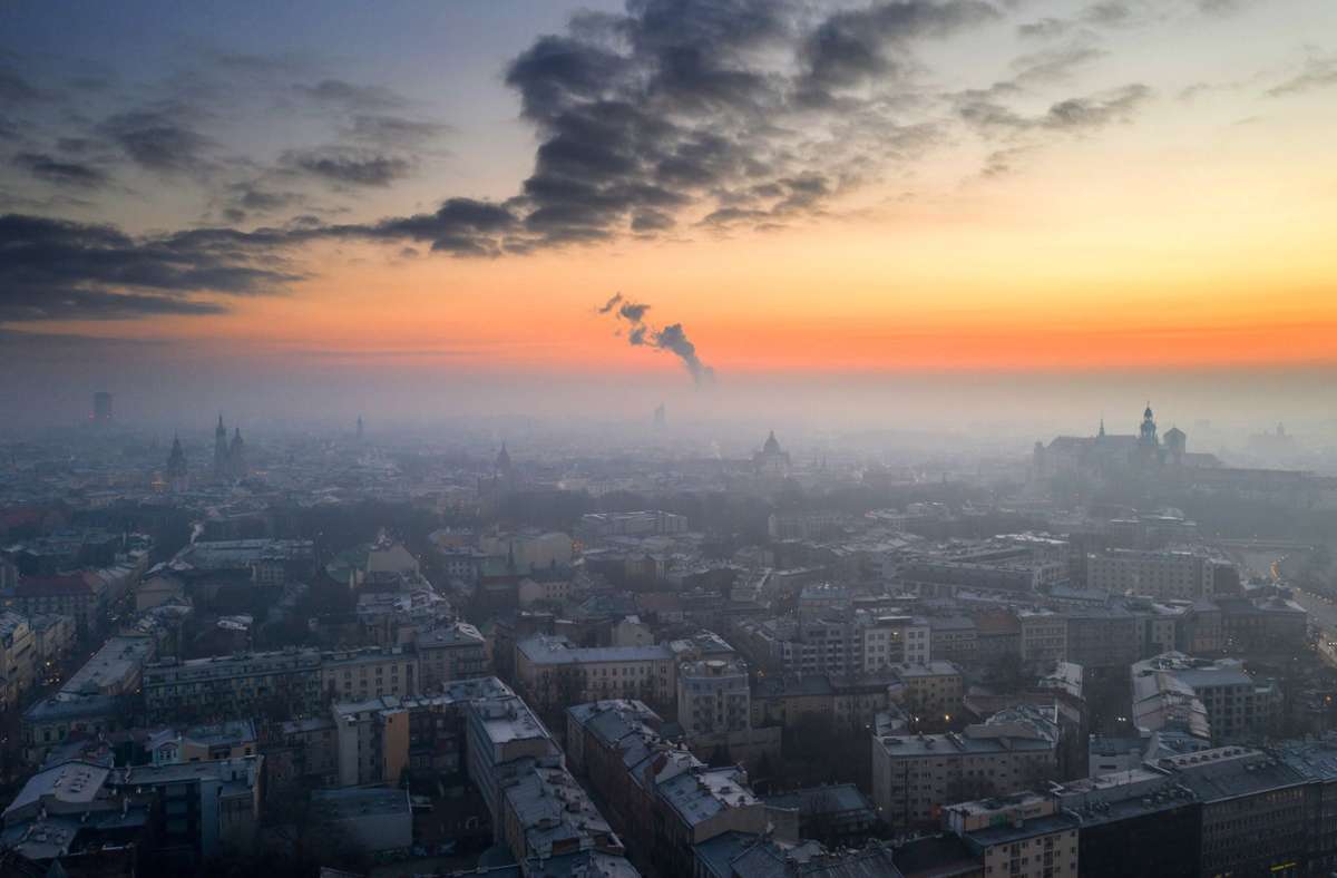 Smog über Krakau: Polen schneidet bei dem Ranking nicht gut ab. Foto: dpa/Lukasz Gagulski