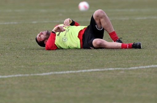 Cristian Molinaro kommt beim VfB nicht mehr auf die Beine. Insgesamt stehen vier Spieler vor dem Absprung, wir zeigen sie in der folgenden Bilderstrecke. Foto: Baumann