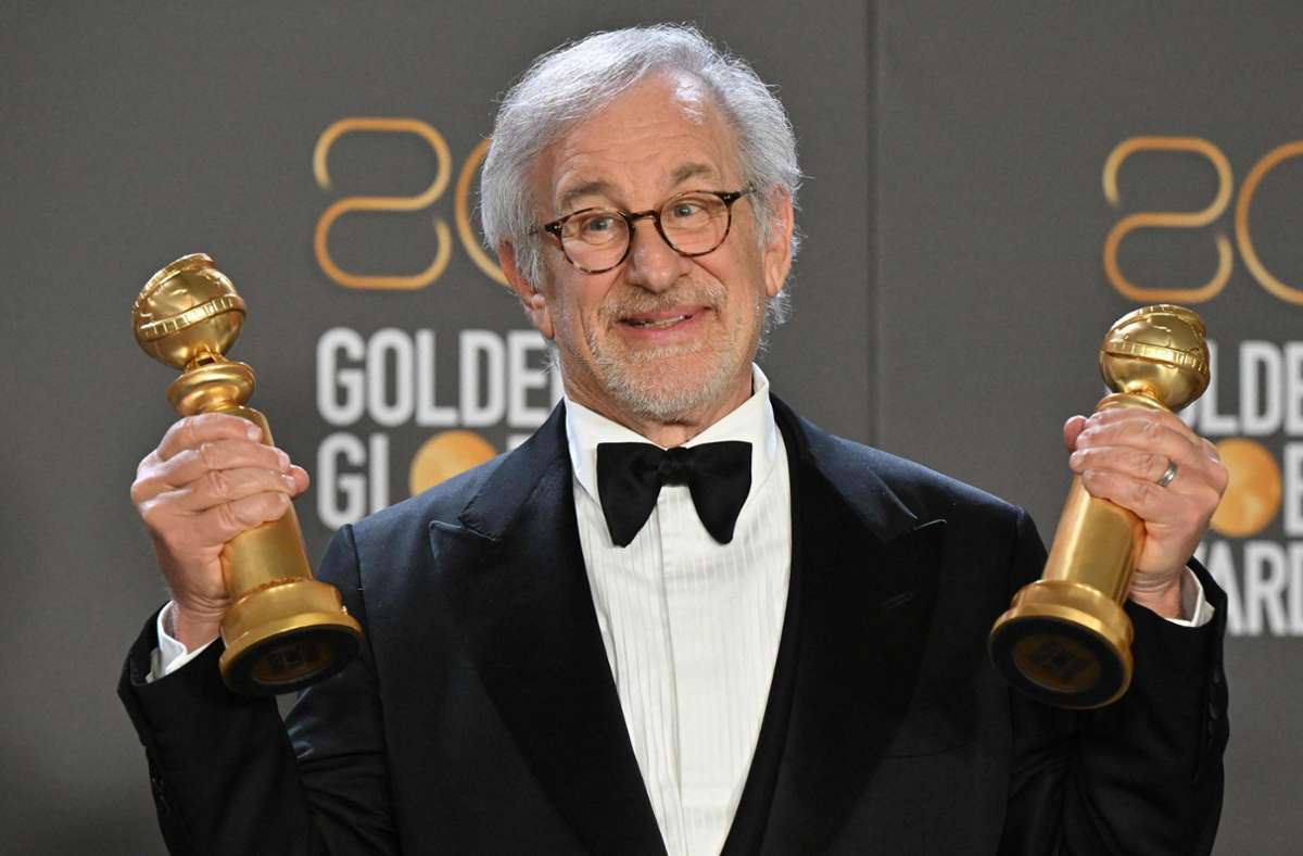 Der Regisseur Steven Spielberg mit seinen Trophäen