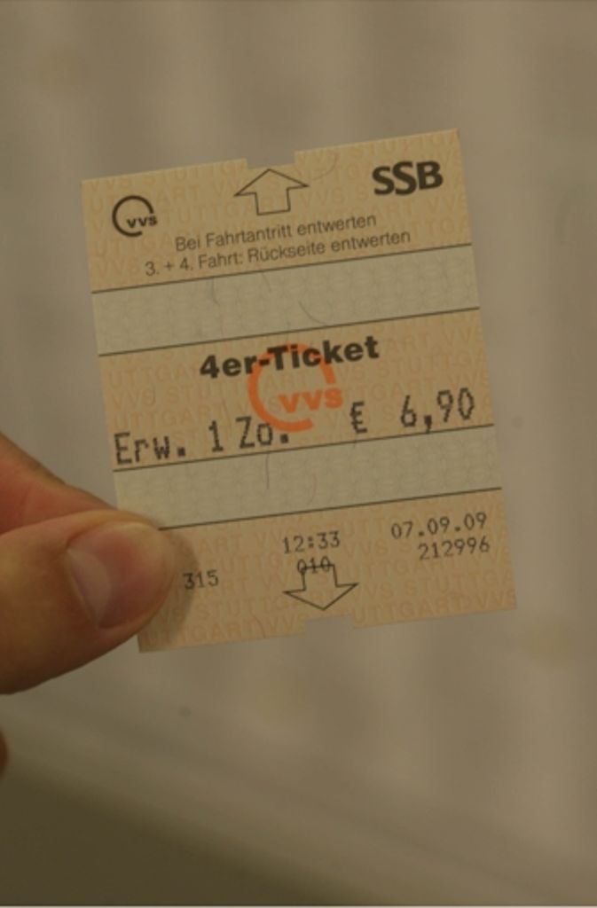 Das waren noch Zeiten: Das Foto entstand im Jahr 2009, damals kostete das 4er-Ticket für Erwachsene für eine Zone 6,90 Euro. 2013 musste man 8,20 Euro berappen, 2014 sollen es 8,30 Euro sein.