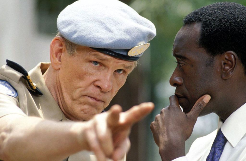 1992 errang Schauspieler Nick Nolte den Award. Hier ist er im Film „Hotel Ruanda“ zu sehen.