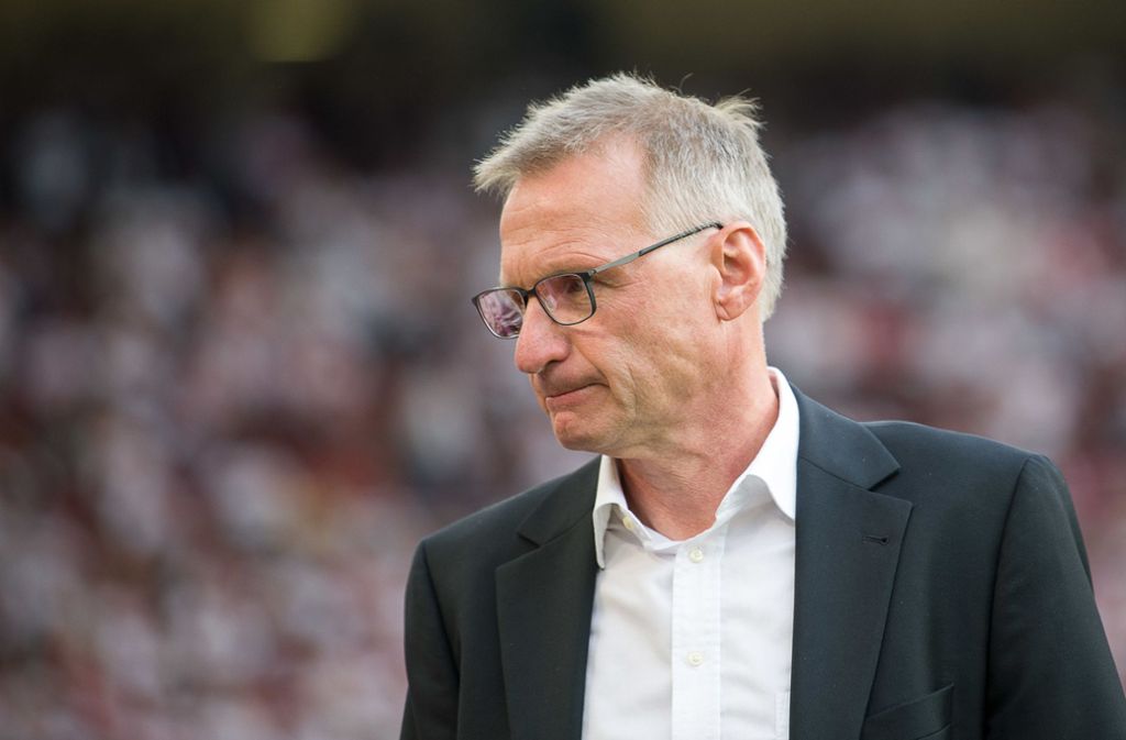 Michael Reschke: Sein Wirken beim VfB, der aktuell in der Bundesliga mit nur 15 Punkten auf dem Relegationsplatz steht, war in den letzten Wochen und Monaten zunehmend kritisch beurteilt worden.