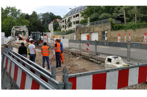 Die Bauarbeiten an der Kreuzung Lenzalde / Robert-Boschstraße, durch die die Diskussion über den Radstreifen ausgelöst wurde, haben begonnen. Foto: Eva Funke