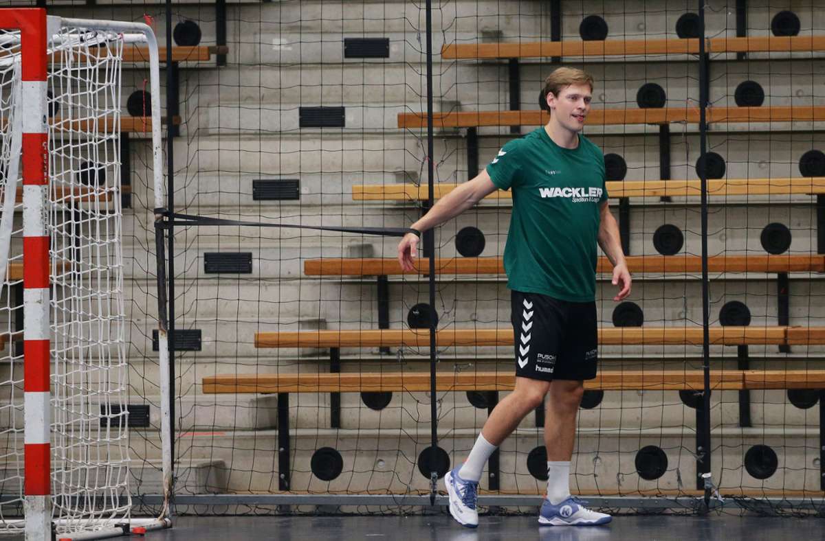 Spielmacher Janus Smarason arbeitet an seinem Comeback. Der isländische Nationalspieler war Ende Januar an der rechten Schulter operiert worden und soll zum Saisonstart am 8./9. September wieder fit sein.
