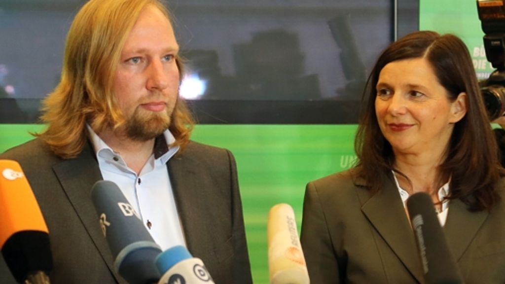  Die Grünen-Fraktion im Bundestag wählt Katrin Göring-Eckardt und Anton Hofreiter zu ihren neuen Vorsitzenden. Sie versucht so, in ruhigeres Fahrwasser zu kommen, kommentiert der StZ-Redakteur Christoph Link. 