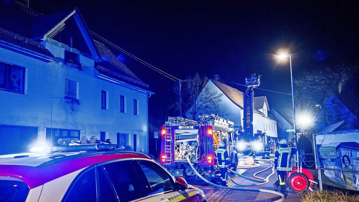 Feuerwehr-Einsatz  in Oberstenfeld: Elektroherd verursacht Gebäudebrand