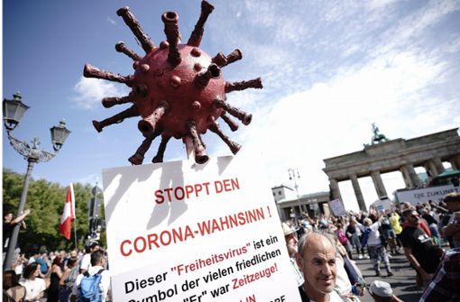Auf die Proteste gegen die Corona-Maßnahmen der Bundesregierung in deutschen Städten (hier Berlin) reagieren viele Europäer mit Unverständnis Foto: dpa/Michael Kappeler