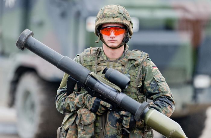 Waffenlieferungen in die Ukraine: Kanzler Scholz macht einen historischen Schritt