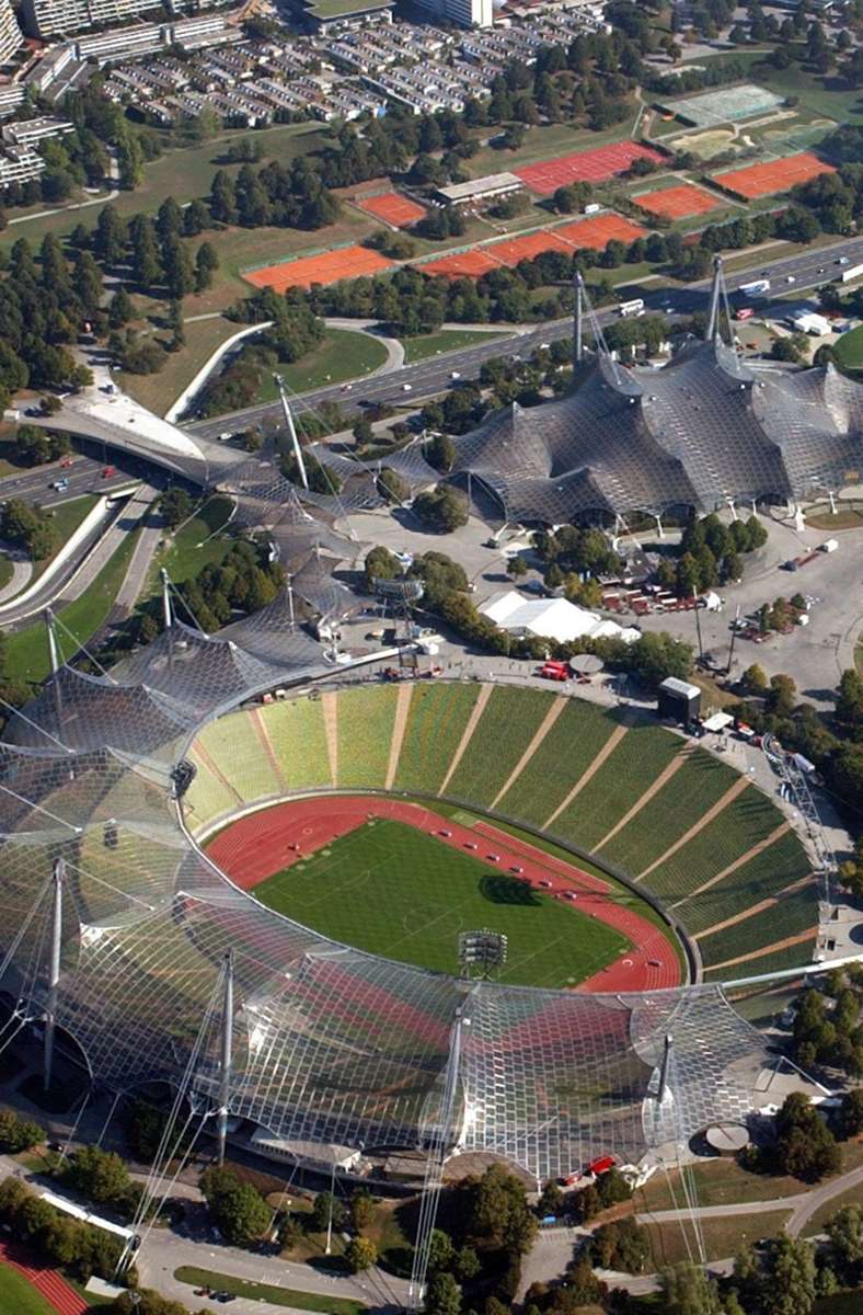 Als „Visionär der Leichtigkeit“ wird Frei Otto vorgestellt, der unter anderem an der bahnbrechenden Zeltdach-Konstruktion des Münchner Olympiastadions (1969–72)beteiligt war – es ist das berühmteste Werk Ottos.