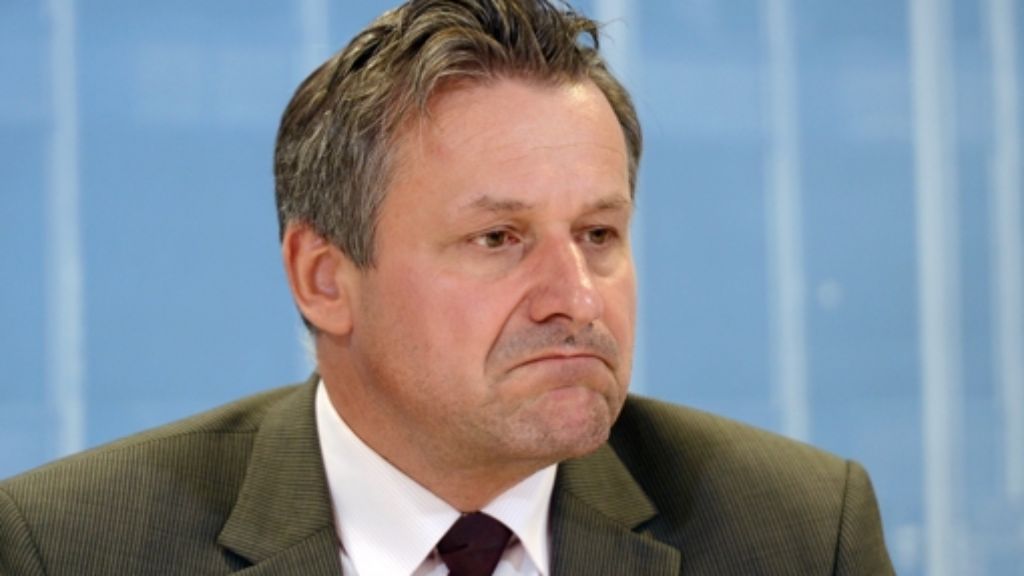  FDP-Fraktionschef Hans-Ulrich Rülke will für das Amt des Parteivorsitzender in Baden-Württemberg kandidieren. Er tritt damit am 2. November unter anderem gegen den Europaabgeordneten Michael Theurer an. 