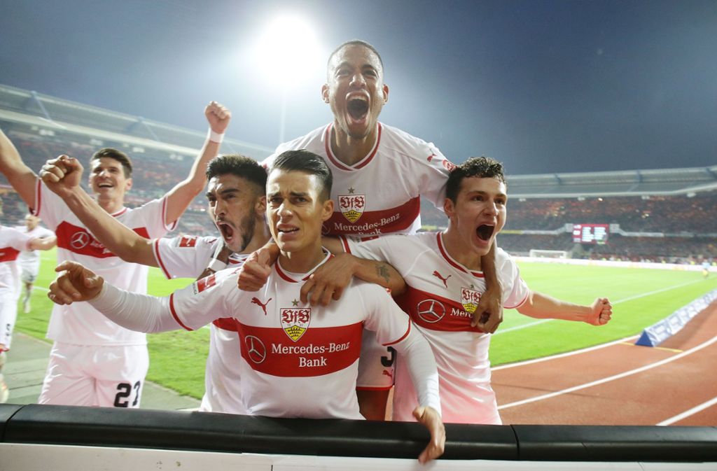 So feierte die VfB-Mannschaft beim letzten Aufeinandertreffen mit dem 1. FC Nürnberg. Erik Thommy (vorne) gelang dabei der Treffer zum 2:0-Endstand für die Stuttgarter.
