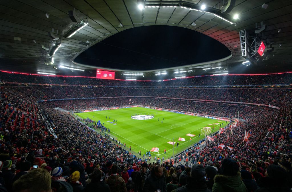 Allianz Arena In Munchen Dfb Kandidiert Auch Fur Champions League Finale 22 Fussball Stuttgarter Zeitung
