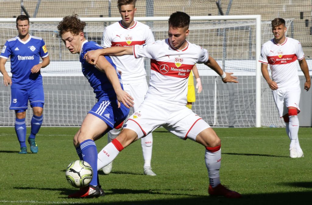 2 2 Gegen Fk Pirmasens Aufholjagd Des Vfb Stuttgart Ii Vfb