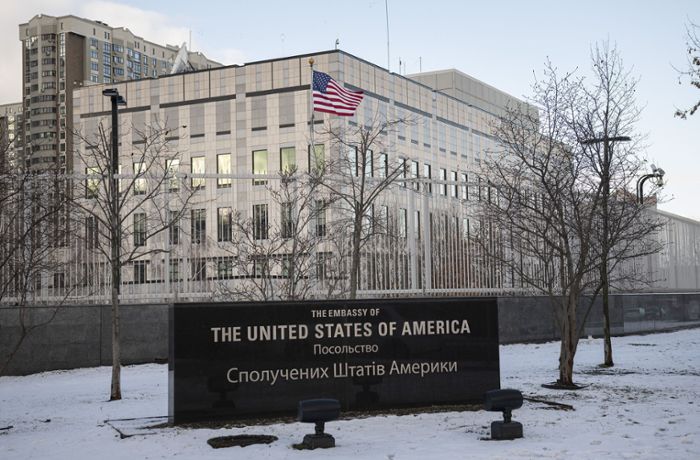 Newsblog zur  Ukraine: US-Botschaft in Kiew nimmt Betrieb wieder auf
