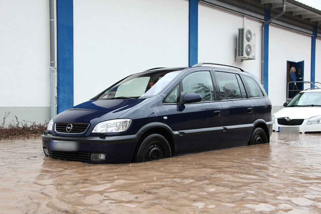 Der Rems-Murr-Kreis - etwa die Innenstadt von Backnang und Sulzbach an der Murr - ist von schweren Überschwemmungen betroffen.