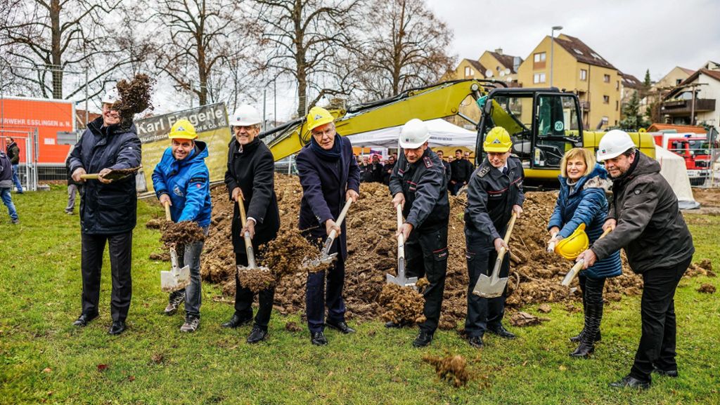 Esslingen-Wäldenbronn: Baubeginn für  Feuerwehrhaus