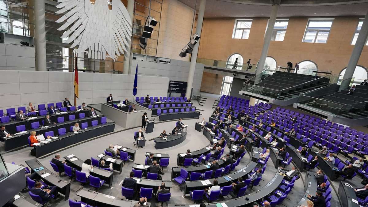 Bundestag fordert mehr Rechte: Gewaltenteilung außer Balance