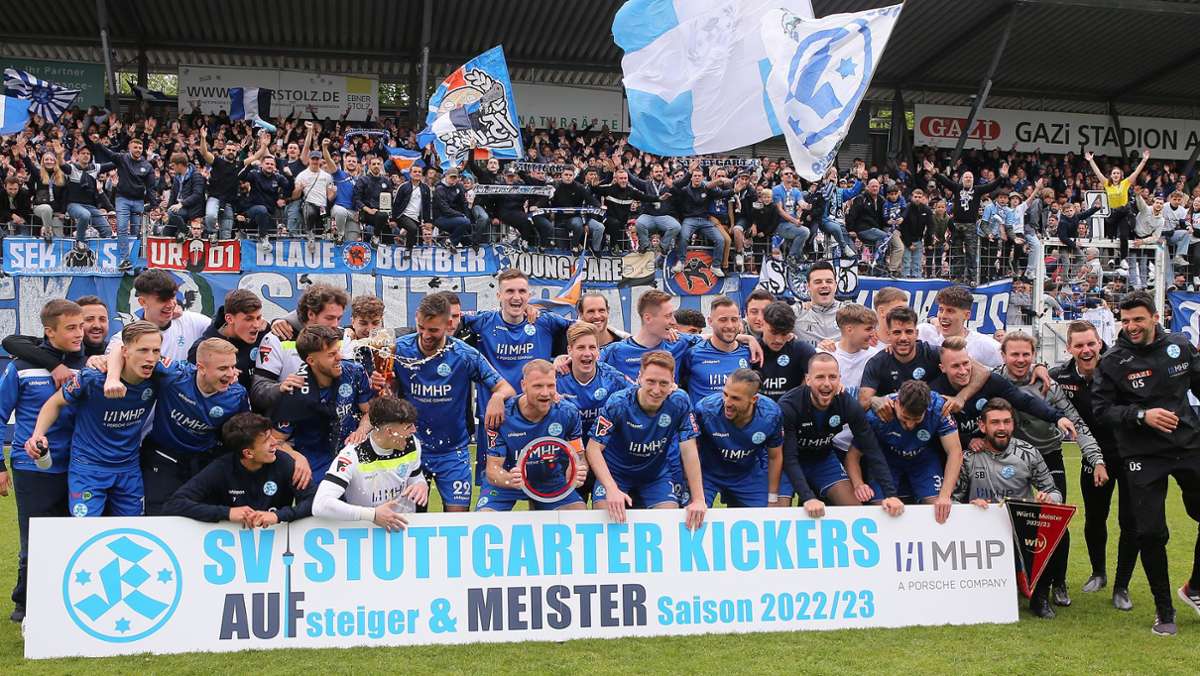 Stuttgarter Kickers: Jubiläumstor, Zuschauerrekord  und die Aussicht auf den Rathausbalkon