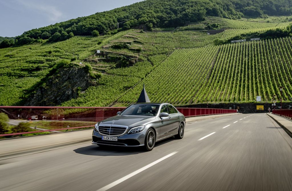Die C-Klasse von Mercedes-Benz ist das meistverkaufte Auto der Marke mit dem Stern. Im vergangenen Jahr kamen davon 62 784 Exemplare neu auf die deutschen Straßen.
