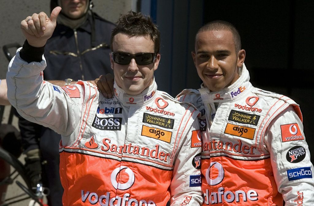 Von anderen lernen? Niemals! Bestenfalls in der Premierensaison – danach konnte Lewis Hamilton auf eigenen Beinen stehen. „Ich würde sagen, dass Fernando Alonso der einzige Teamkollege ist, von dem ich jemals etwas gelernt habe. Und das war in meinem ersten Jahr in der Formel 1“, sagt der selbstbewusste Engländer.