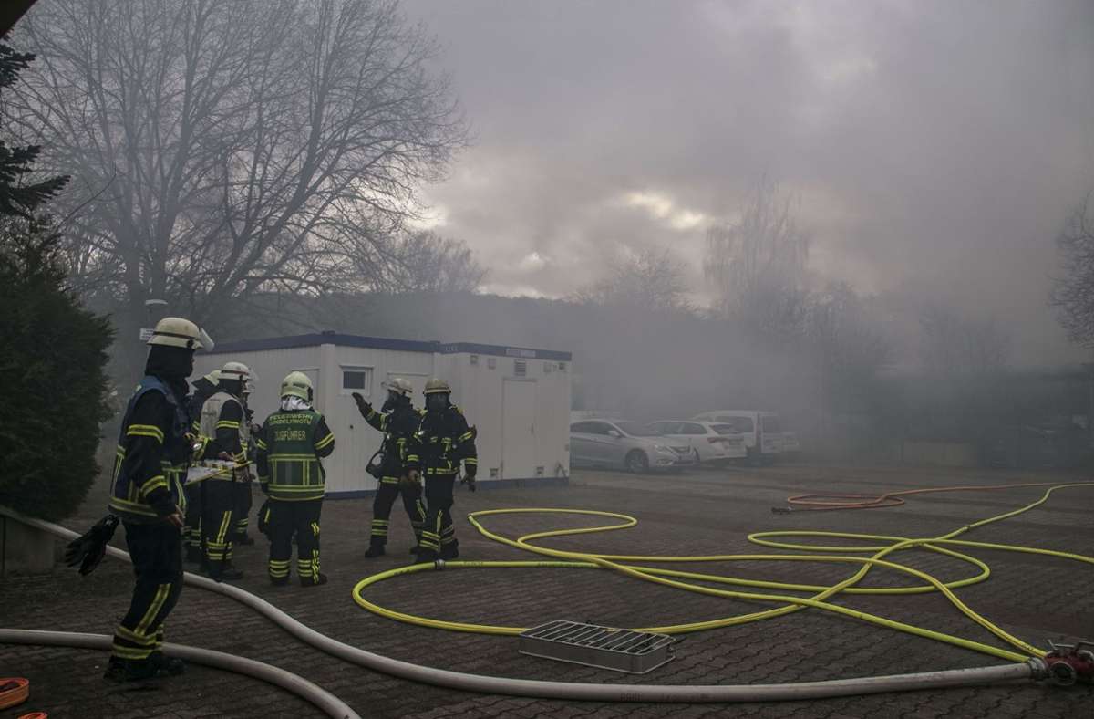 Von den Bewohnern der Sammelunterkunft wurde bei dem Brand niemand verletzt.