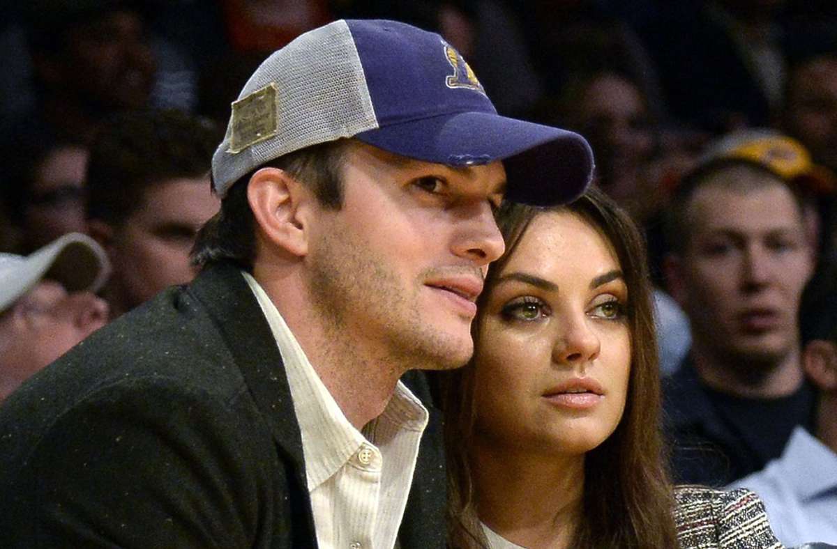 ... fand Kutcher in seiner Kollegin Mila Kunis schnell eine neue Liebe. 2015 wurde geheiratet, inzwischen hat das Paar zwei Kinder.