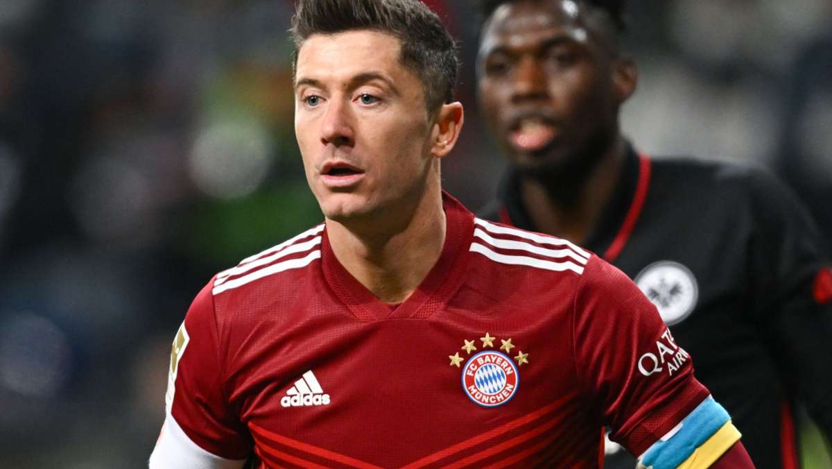 Fußball-Bundesliga: FC Bayern München festigt Platz eins