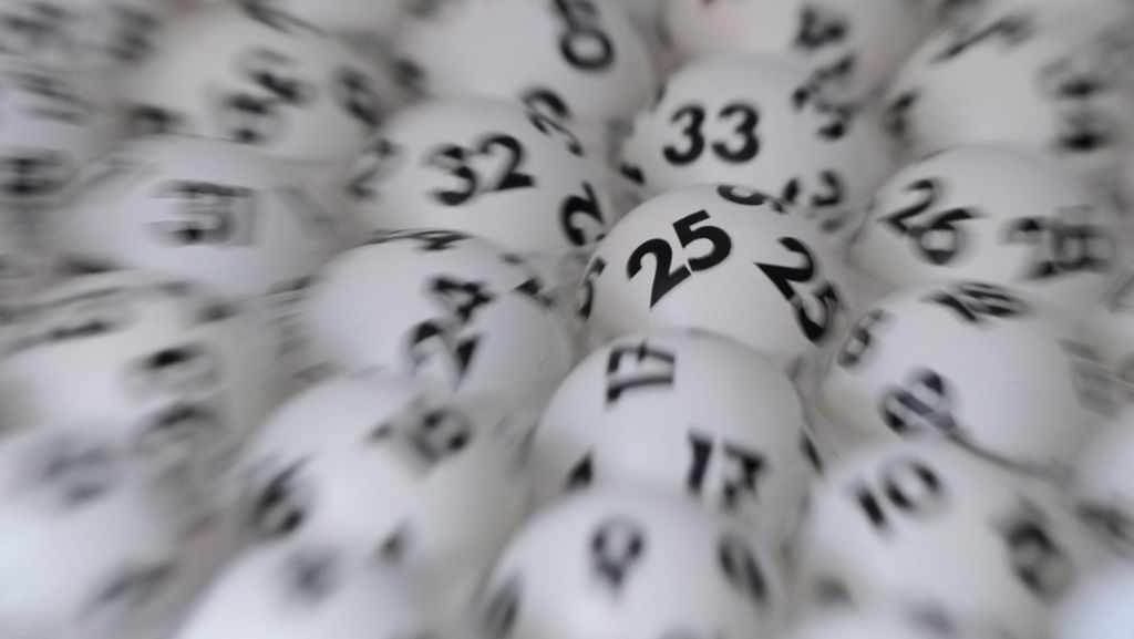Kanada: Paar findet in letzter Minute Lottoschein für Millionen-Gewinn