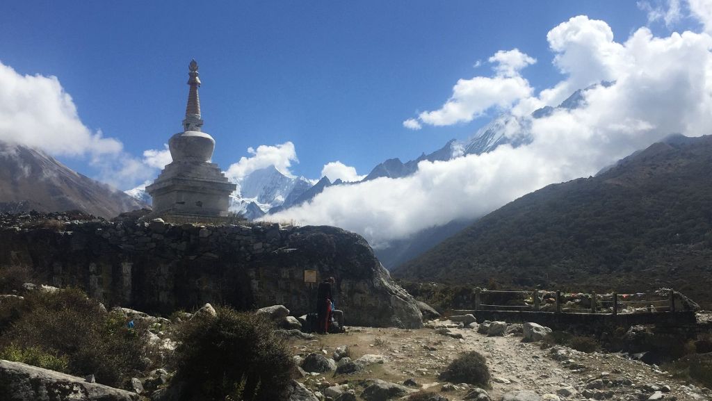  Das Langtang-Tal gehört zu den beliebtesten Trekkingzielen in Nepal, war durch das Erdbeben 2015 aber schwer getroffen. Nun keimt Hoffnung – auch dank eines Wiederaufbauprojektes des Deutschen Alpenvereins. 