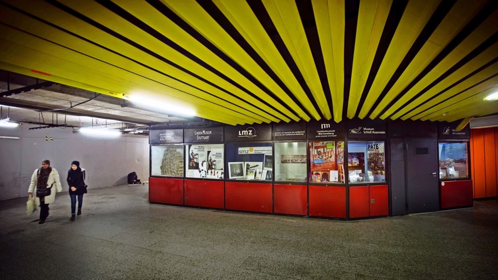  Die Stuttgarter Klett-Passage wird 40 Jahre alt. Einst wurde die Unterwelt des Bahnhofs als moderne Fußgängerzone gefeiert, heute befindet sie sich in einem desolaten Zustand. Eine Bestandsaufnahme. 