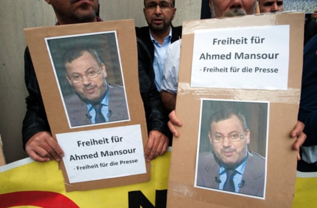 In Berlin demonstrierten schätzungsweise 60 Menschen für die Freilassung von Ahmed Mansur.