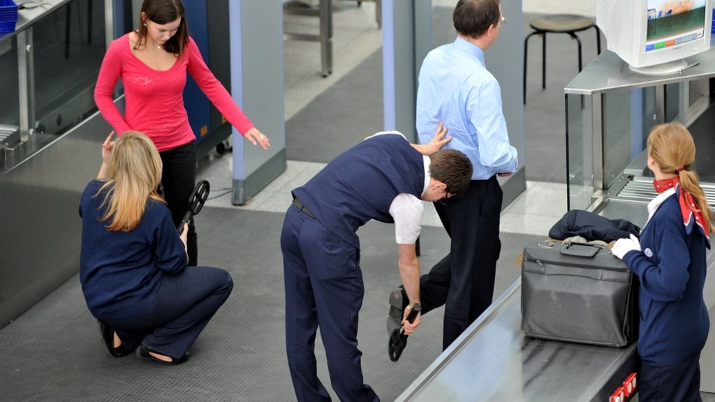 Verdi: Mehr Geld für Flughafenkontrolleure gefordert