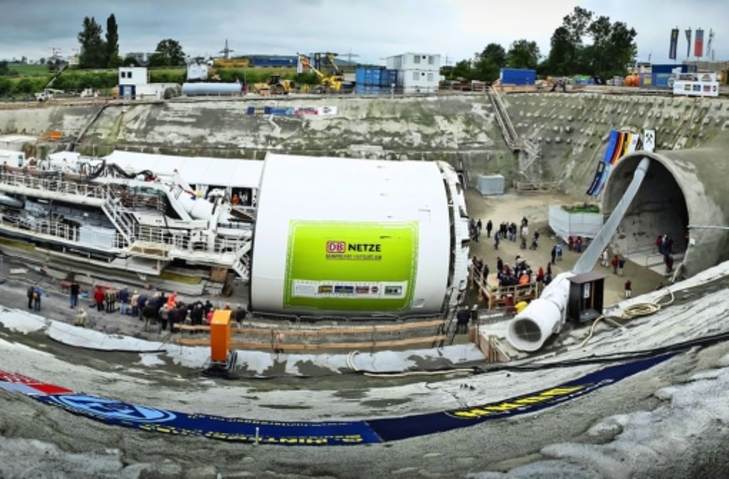 An manchen Tagen wird die Tunnelvortriebmaschine 15 Meter schaffen, an anderen 30 – und dabei viele Häuser in Möhringen und Degerloch unterqueren. Foto: Achim Zweygarth/Rüdiger Ott