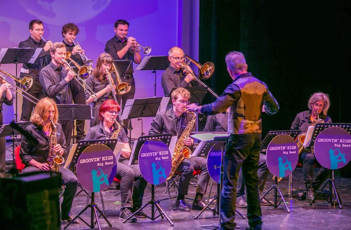 Die Groovin’ High Big Band der Musikschule Esslingen unter Leitung von Jochen Volle sorgte für die musikalische Unterhaltung.