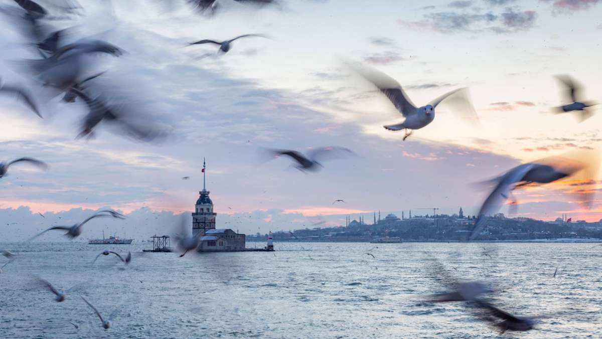 Krieg in der Ukraine: Ankara schließt Bosporus und Dardanellen für Kriegsschiffe