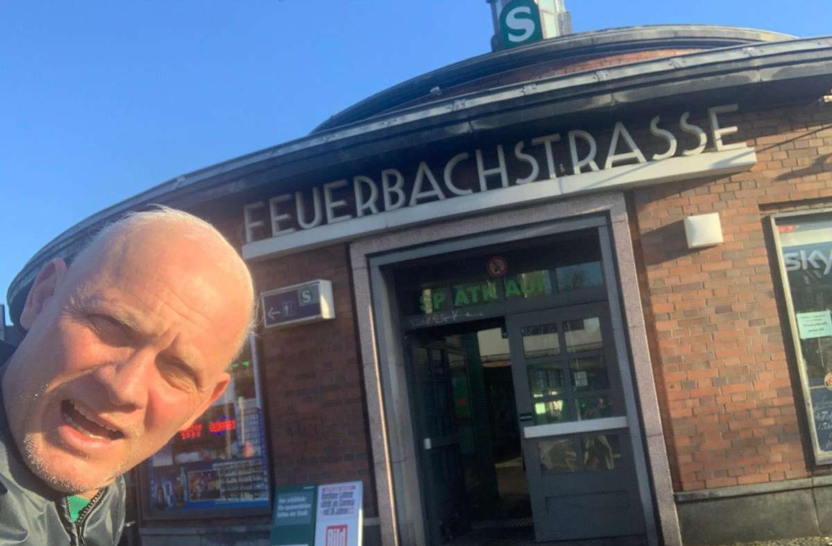 Der Junge aus Feuerbach freut sich: Auch in Berlin gibt’s eine Feuerbachstraße.