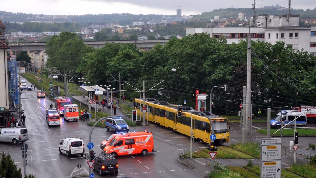 Stuttgart-Bad Cannstatt: 40-Jähriger von Stadtbahn erfasst