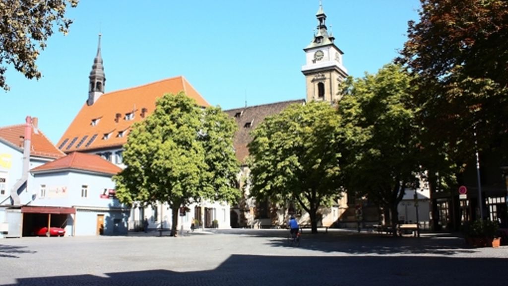 Nachtflohmarkt in Bad Cannstatt: Noch wenige Stände sind frei
