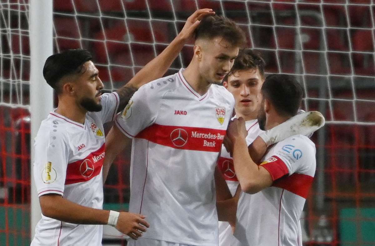 Dank des Tors durch Sasa Kalajdzic ist der VfB Stuttgart im Pokal eine Runde weiter.