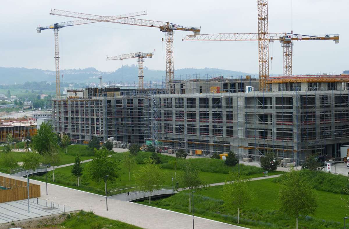 Der Rohbau der „Stuttgarter Höfe“ der Bülow AG soll im Sommer fertig sein.