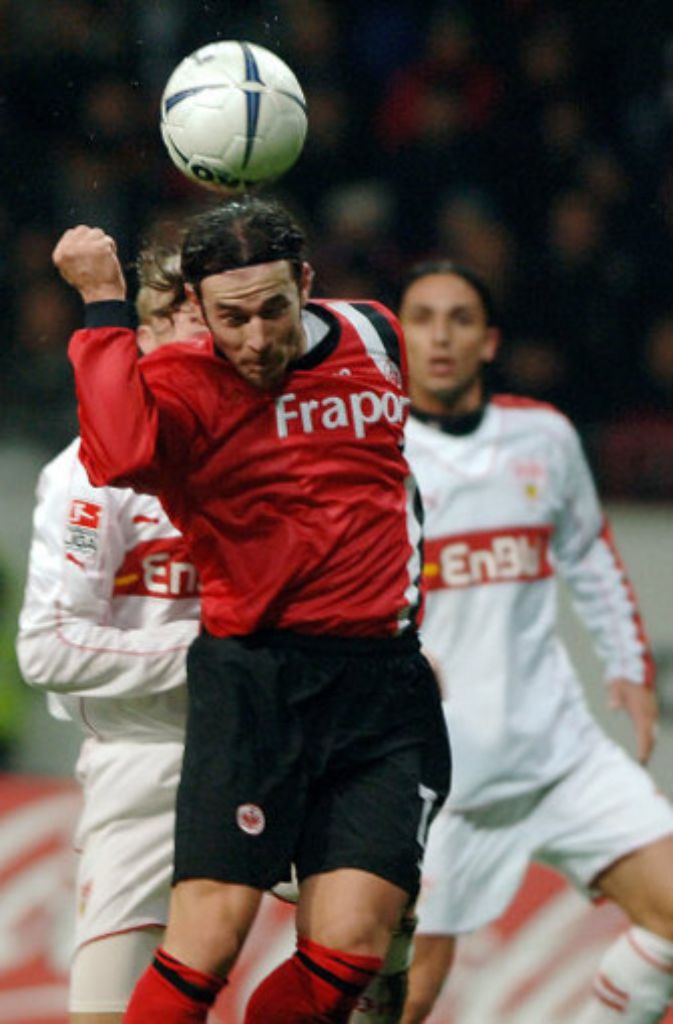 Aus der Jugend kam Ioannis Amanatidis zu den Profis des VfB Stuttgart. Nach Stationen bei Fürth, ging er wieder nach Stuttgart, dann nach Kaiserslautern. 2005 erfolgte der Wechsel zu Eintracht Frankfurt.