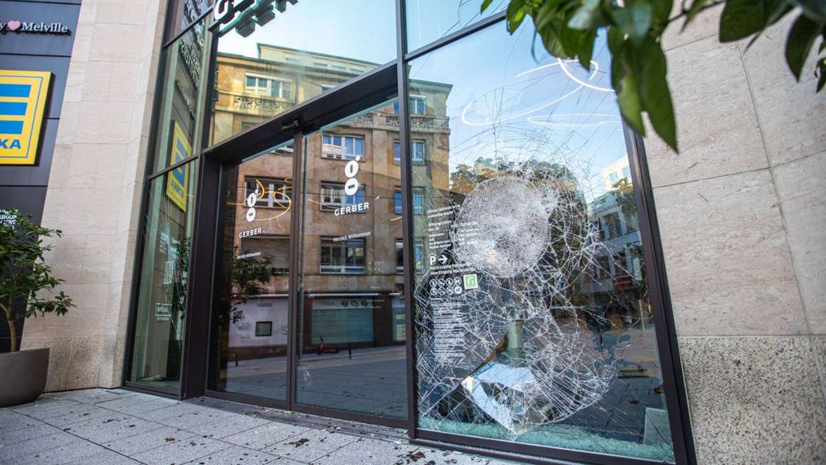 Prozess zu Krawallnacht in Stuttgart: Bewusstlosen Mann bestohlen