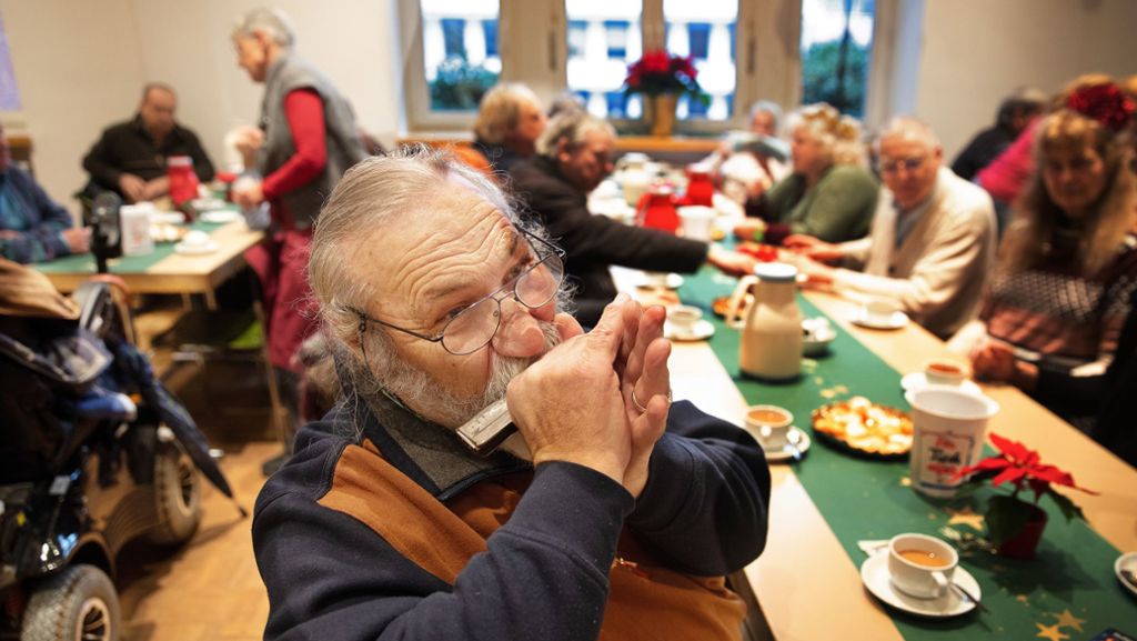 Heiligabend in Stuttgart: Feier für Einsame und Bedürftige im Haus der Diakonie